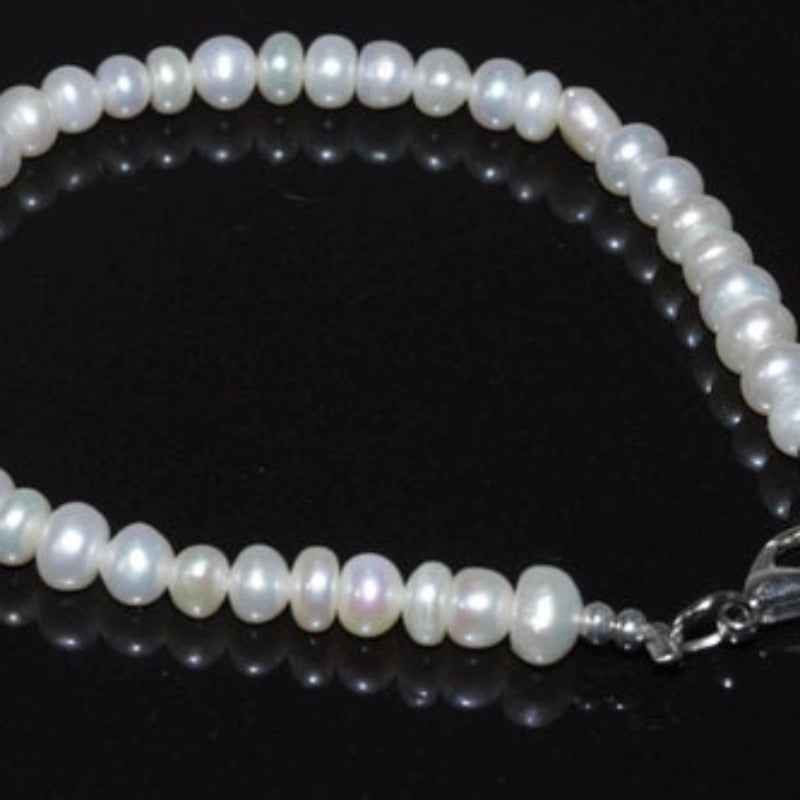 White Pearl Beaded Bracelet Classic Elegant Jewelry