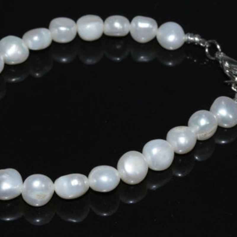 White Pearl Beaded Bracelet Classic Elegant Jewelry