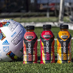 BODYARMOR Sports Drink Boisson pour sportifs, Blackout Berry, eau de coco 