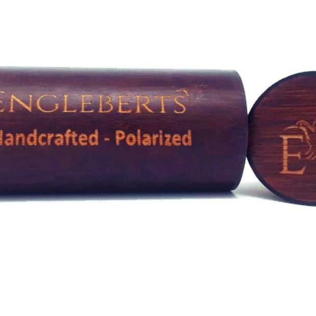 Estuche de madera hecho a mano 