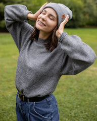 HAAKWEAR Bonnet à Revers en Tricot - Gris Koala