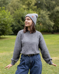 HAAKWEAR Bonnet à Revers en Tricot - Gris Koala