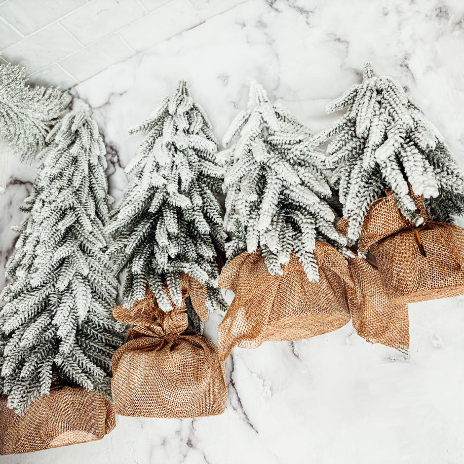 Snow Flocked Artificial Christmas Tree with Burlap Base Decorative Holiday Tree