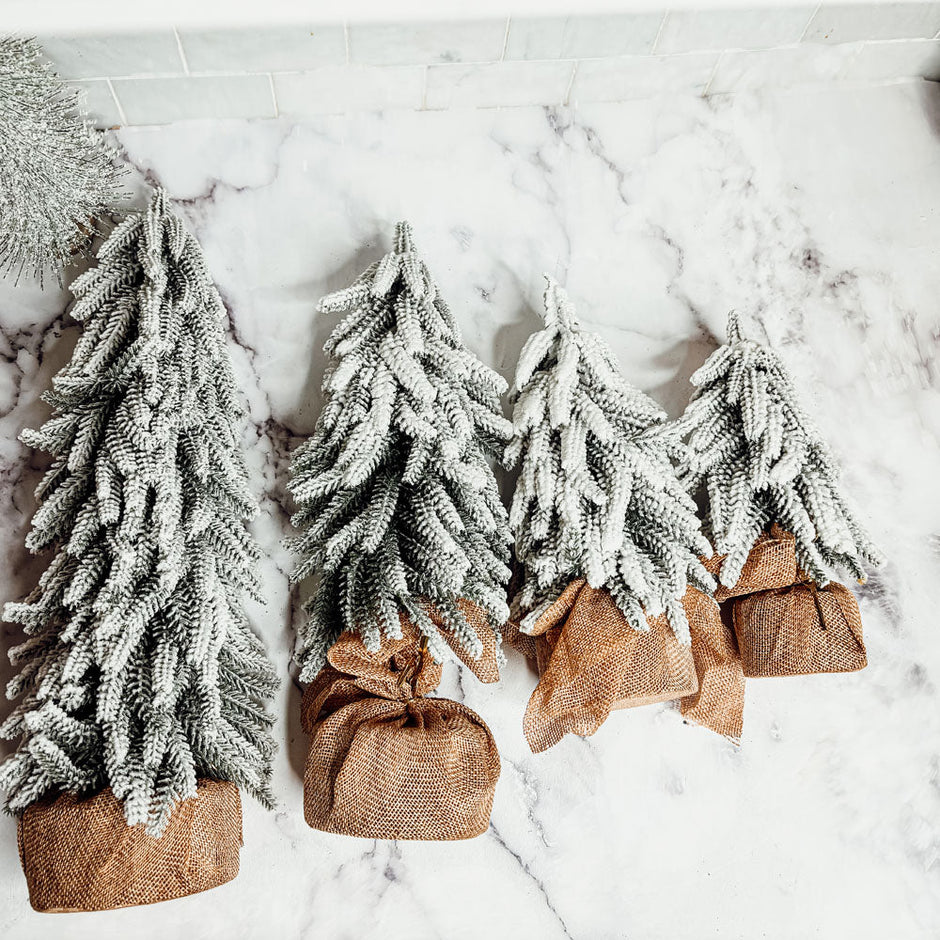 Snow Flocked Artificial Christmas Tree with Burlap Base Decorative Holiday Tree