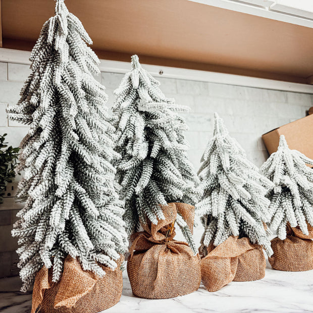 Snow Flocked Artificial Christmas Tree with Burlap Base Decorative Holiday Tree