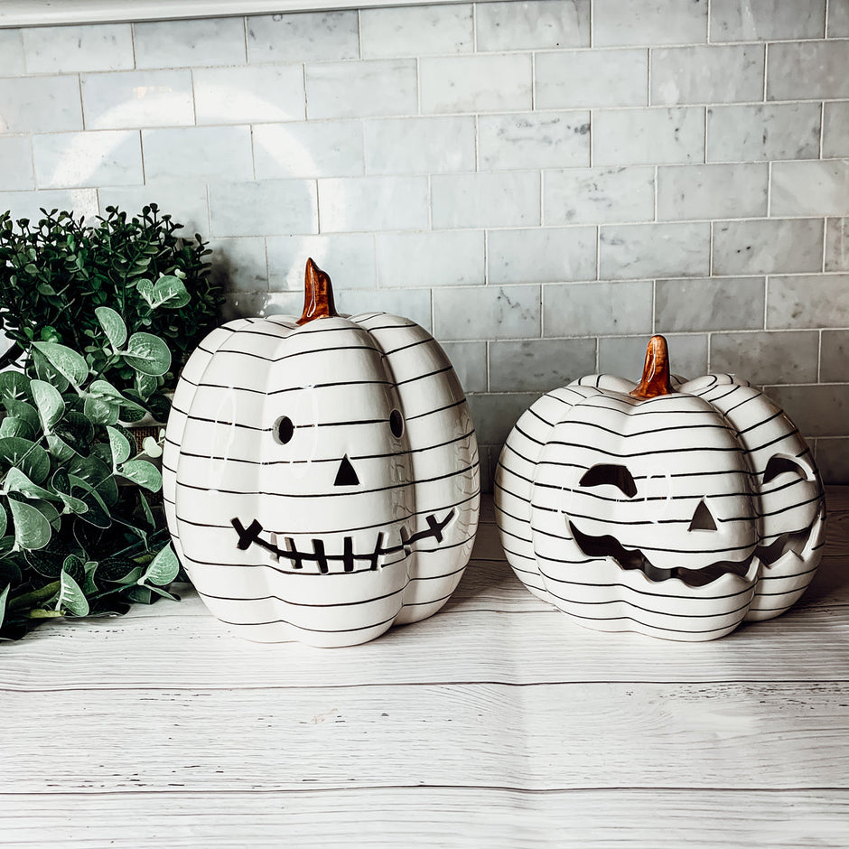 LED B&W Pumpkin