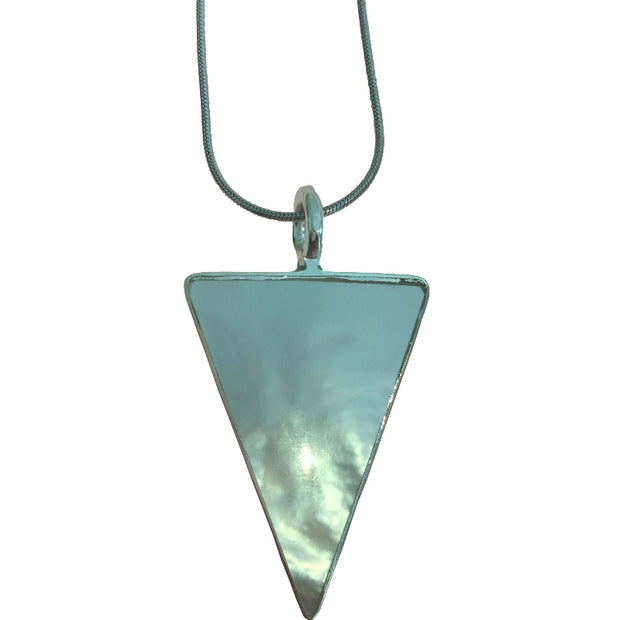 Collares de Plata y Nácar.