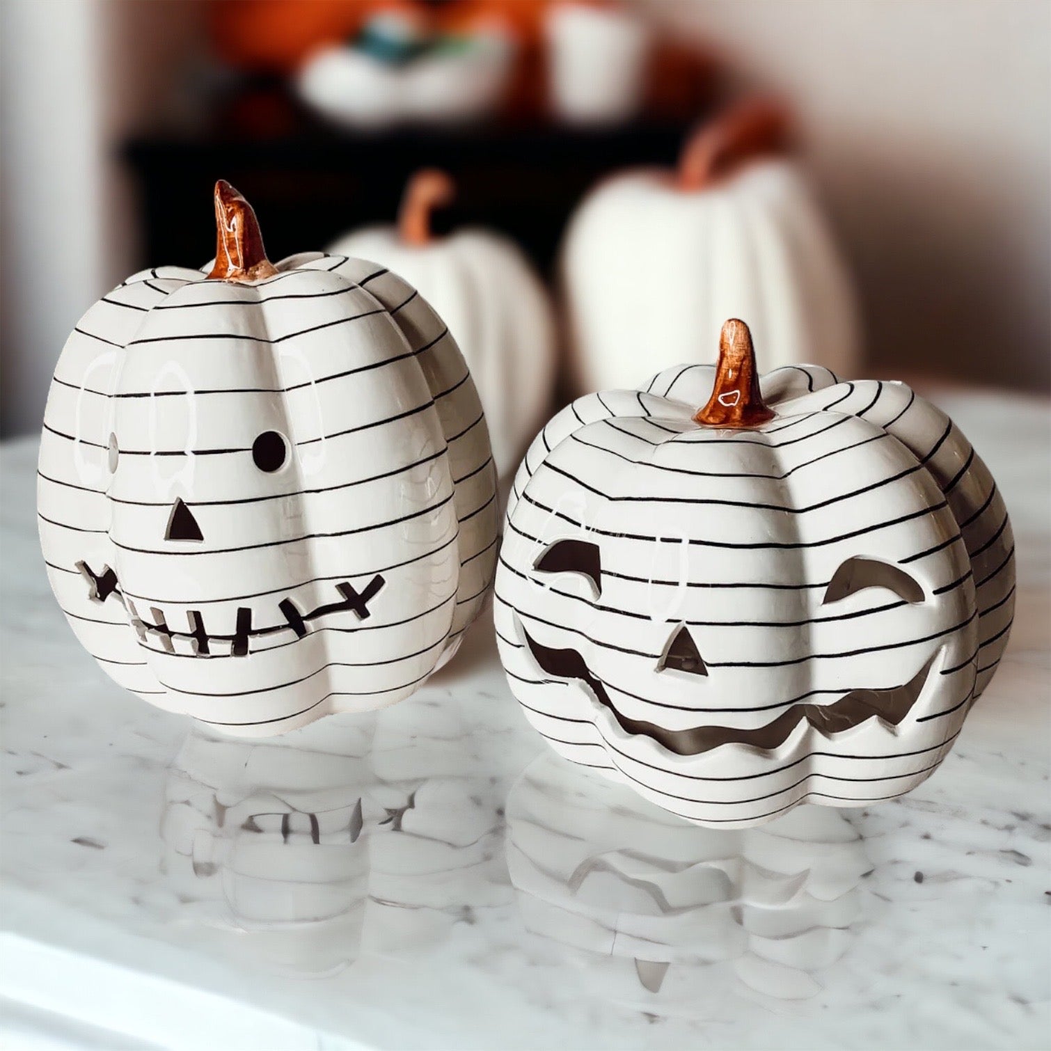 LED B&W Pumpkin
