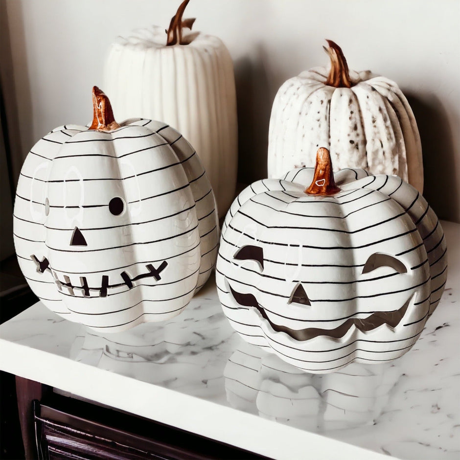 LED B&W Pumpkin