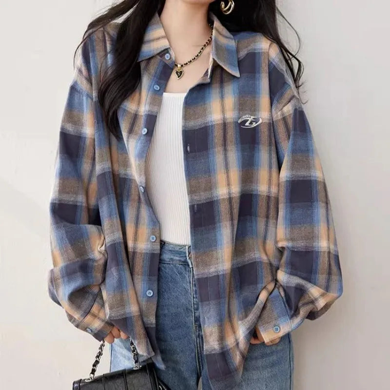 Women's Retro Plaid Long Sleeve Button-Front Shirt with Pockets