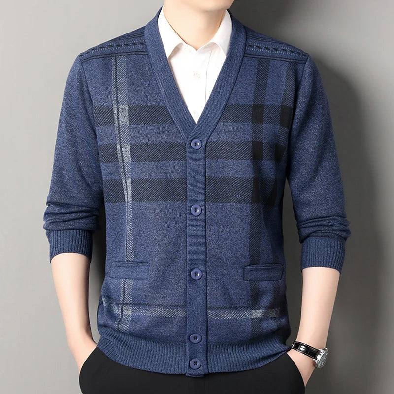 Men’s Vintage Plaid Knitted Cardigan with Button Front, V-Neck & Front Pockets