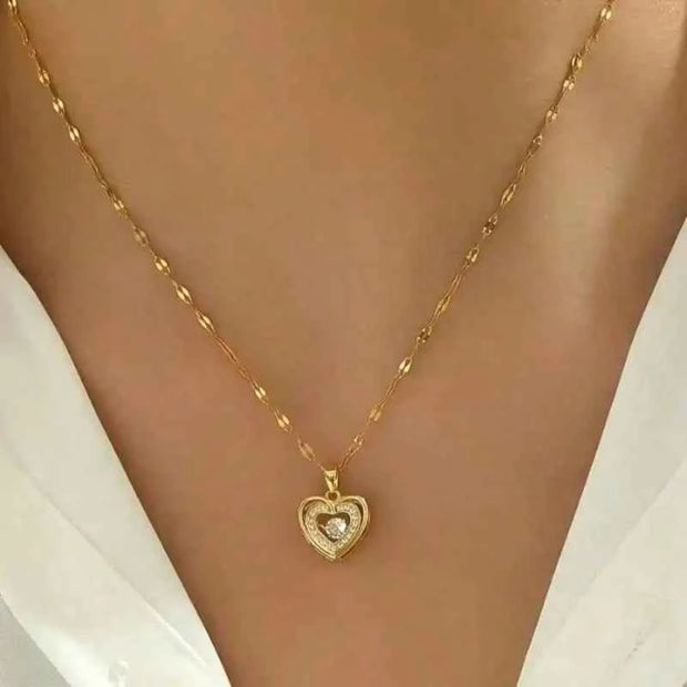 Gold Heart Necklace with Diamond Accent – Elegant Chain Pendant for Women