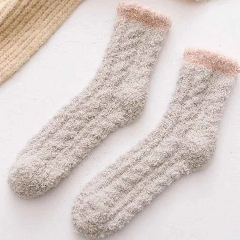 5 Pairs fashionable Floor Socks Thickened warm Socks Women Medium Sleeve Comfortable Warmth Winter Socks