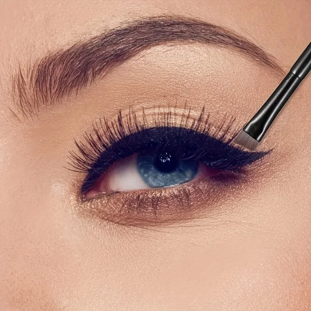 2-Piece Angled Eyeliner Brush Set – Precision Slanted Makeup Brushes for Eyeliner, Brows & Detail Work (Black or Silver)