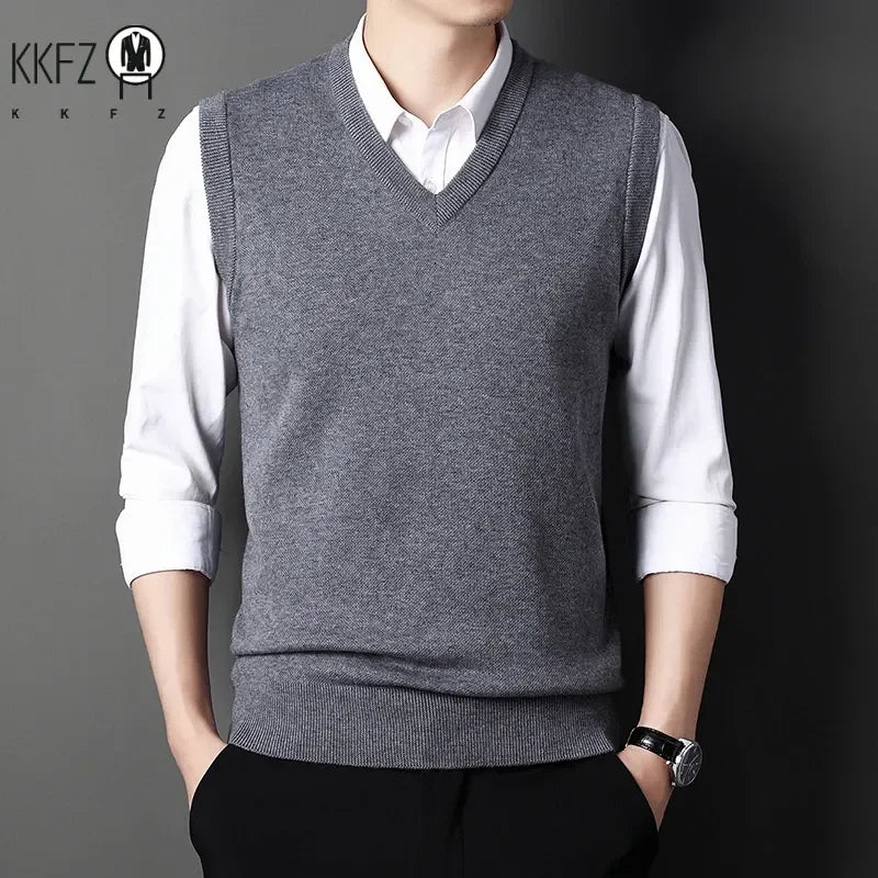 Men's Solid Color V-Neck Knitted Vest – Casual Sleeveless Sweater Top