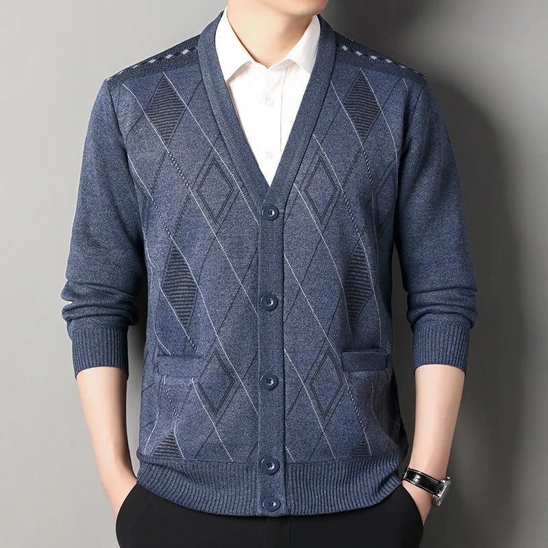 Men’s Vintage Plaid Knitted Cardigan with Button Front, V-Neck & Front Pockets