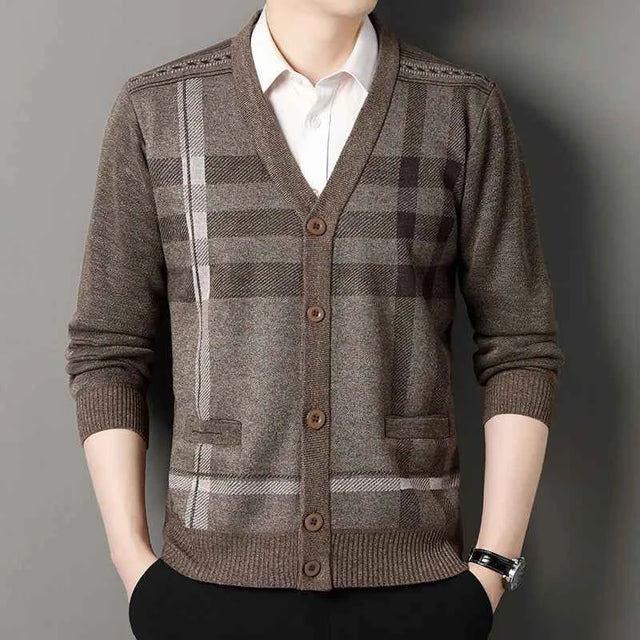 Men’s Vintage Plaid Knitted Cardigan with Button Front, V-Neck & Front Pockets