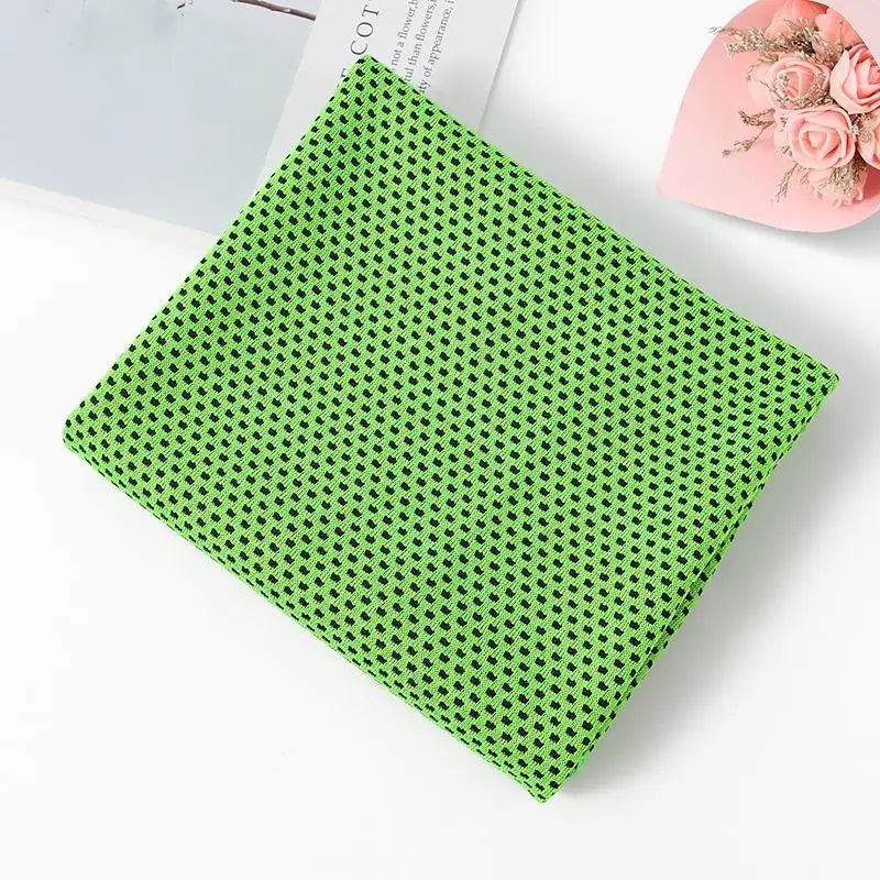 Cool Towel – Instant Cooling Sports Towel for Running, Jogging, Gym & Outdoor Activities