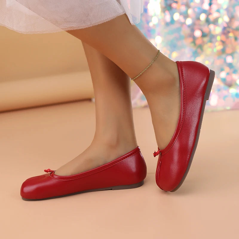 Women’s Split-Toe Ballet Flats with Slip-On Design & Smooth Upper Finish