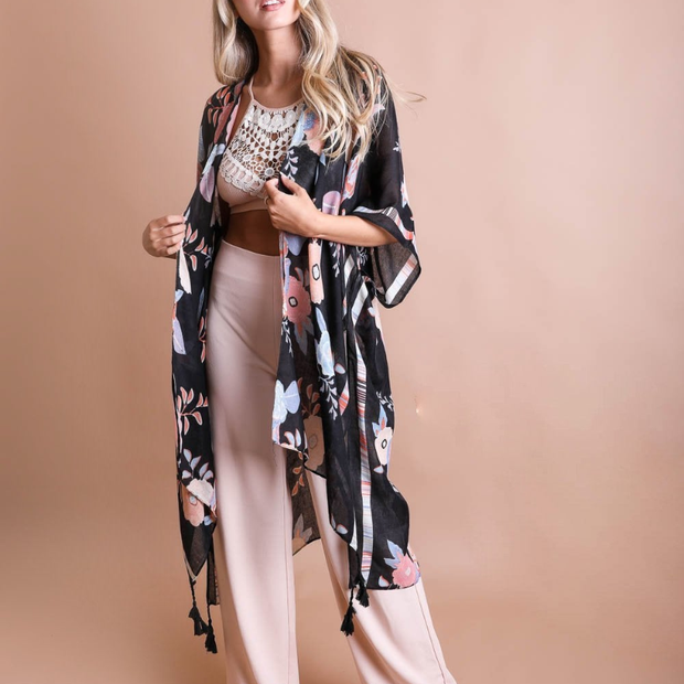 Kimonos à fleurs de giroflée.