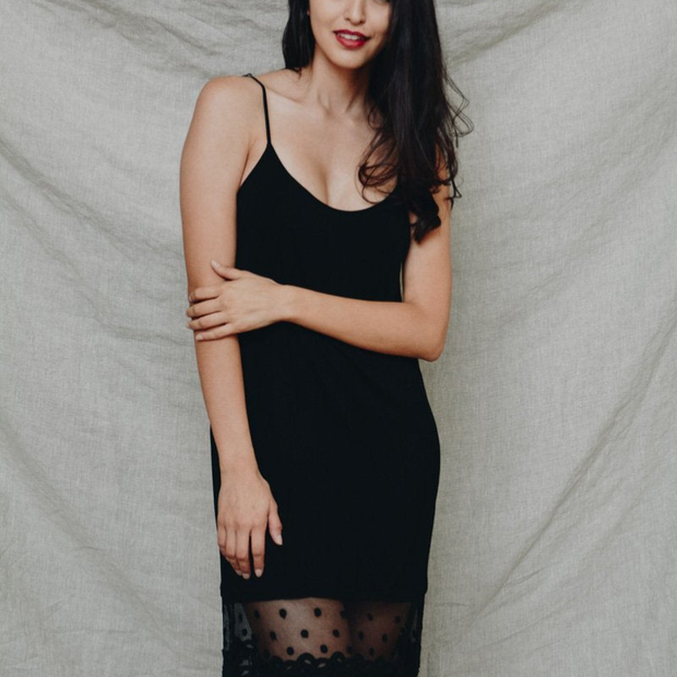 Vestidos lenceros de encaje con lunares