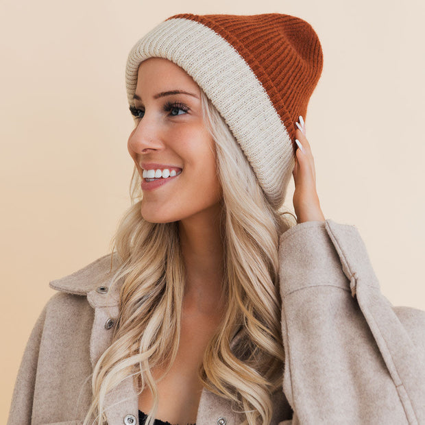 Gorros de punto de dos tonos.