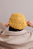 Bérets tricotés au crochet.