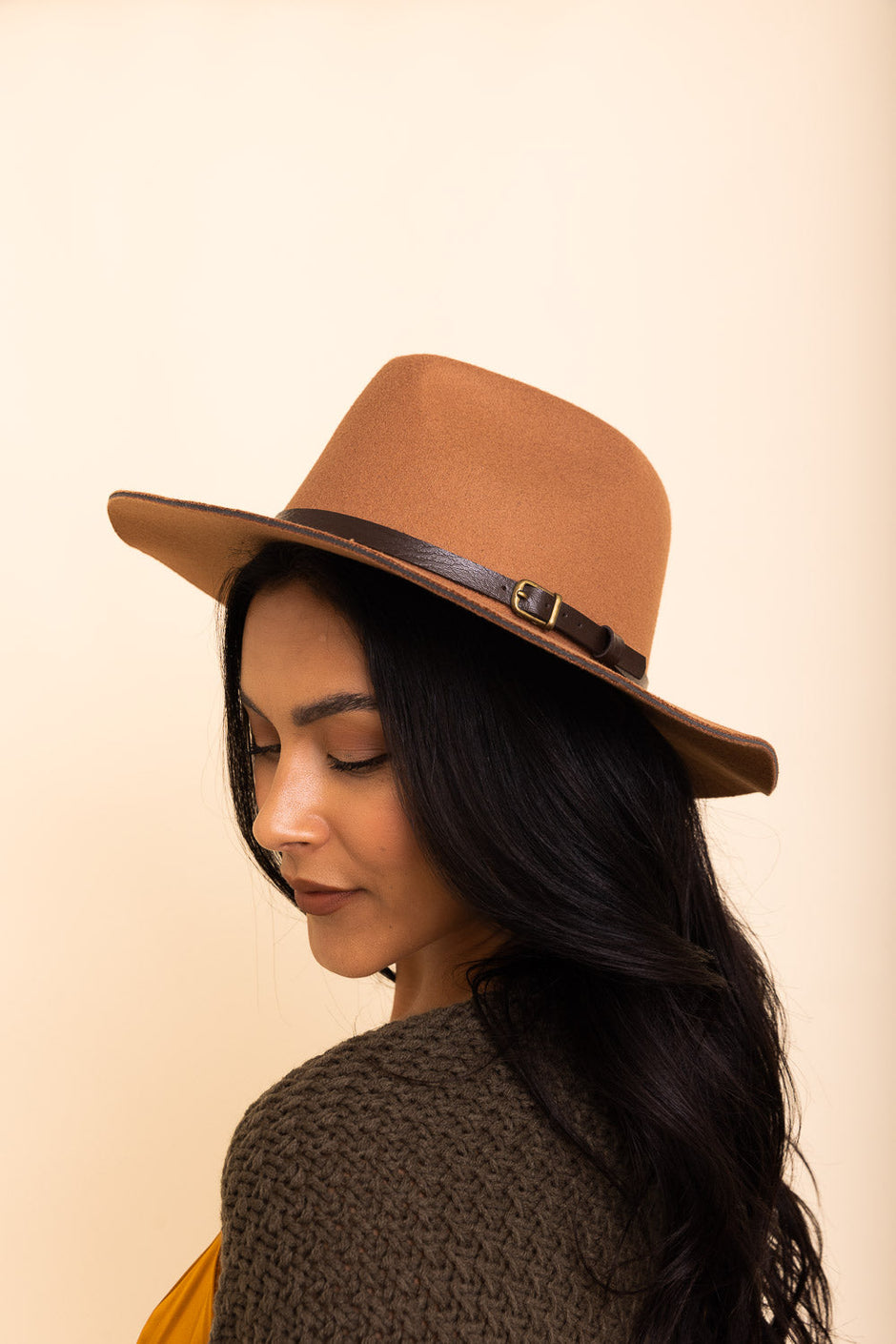 Sombreros estilo western con frente pellizcado.
