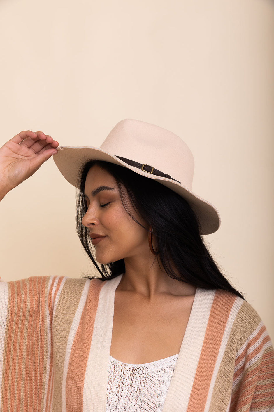 Sombreros estilo western con frente pellizcado.