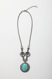 Collares florales de piedra turquesa.