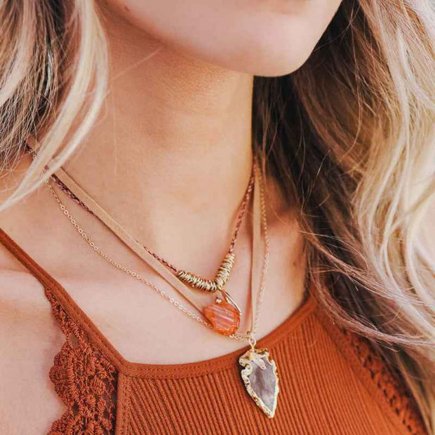 Gem Layered Necklace – Gold Pendant with Agate Stone