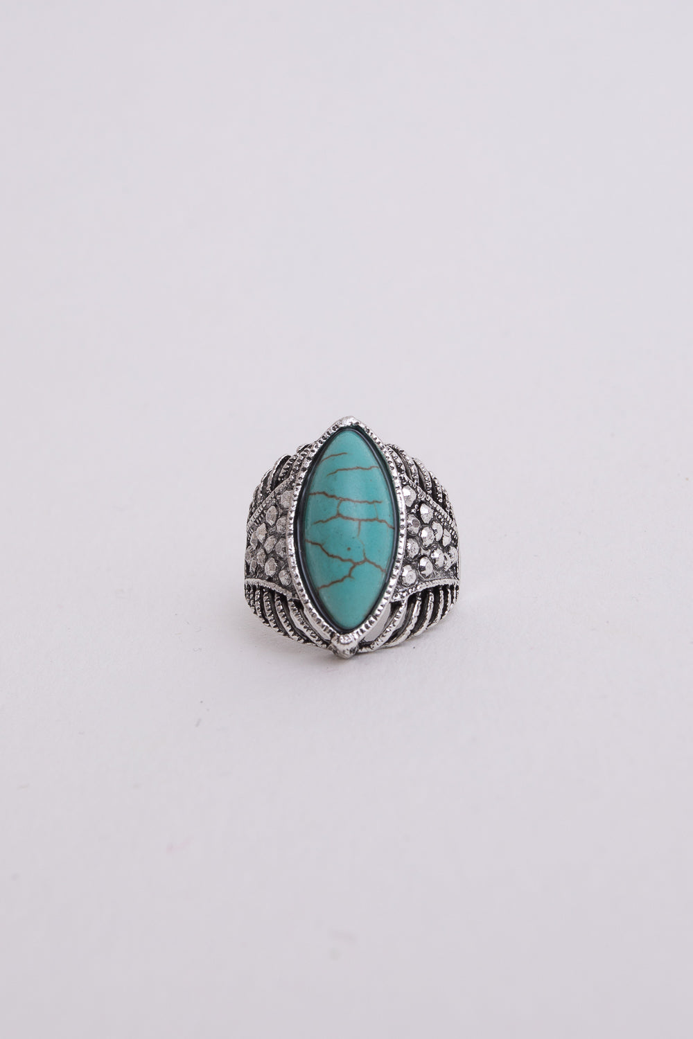 Bagues classiques en turquoise marquise.