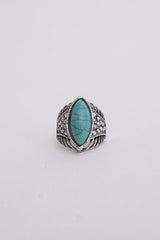 Bague classique en turquoise marquise