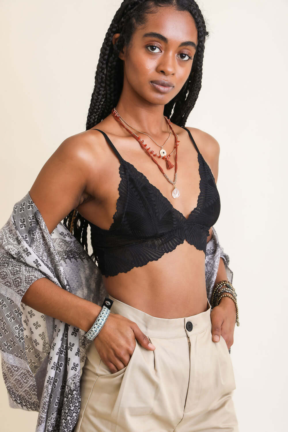 Bralettes en dentelle.