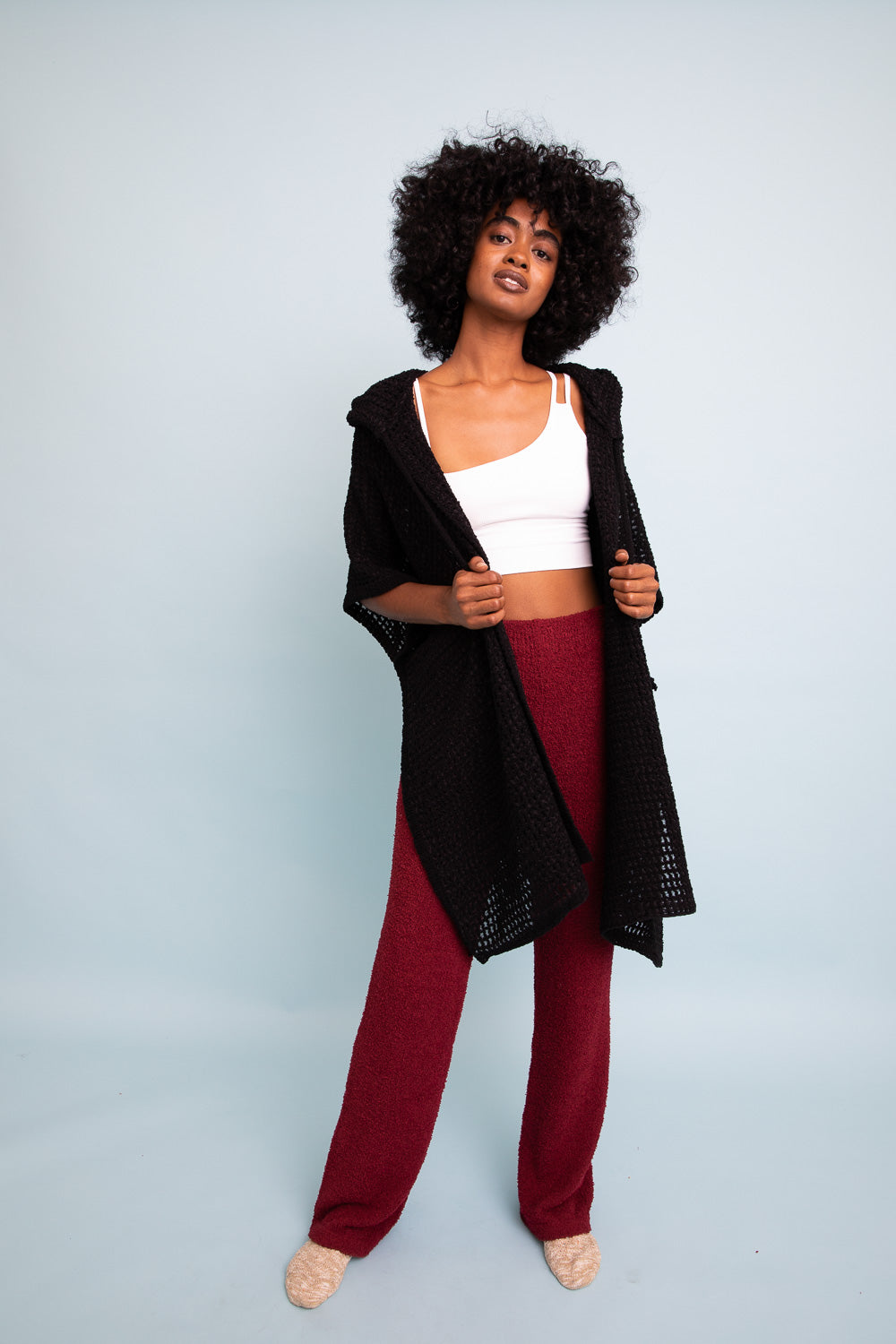 Ruana con capucha y suave tejido gofre