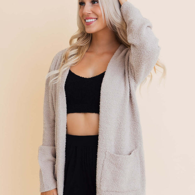 Cardigan en tricot doux et confortable