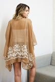 Kimonos bordados florales.