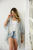 Kimonos bordados florales.