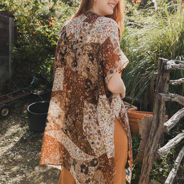 Kimonos à imprimé floral.