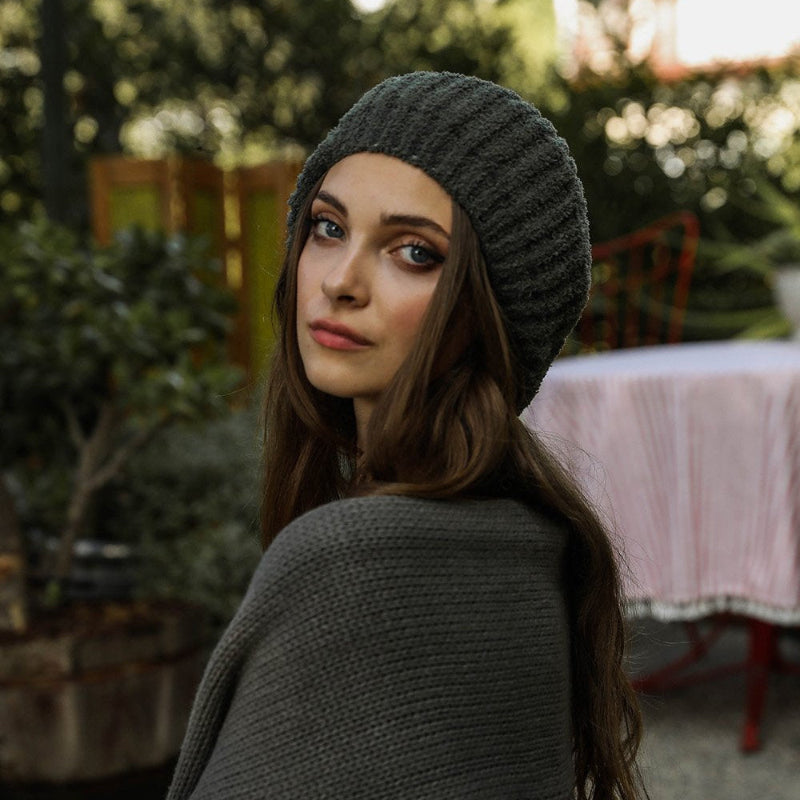 Boinas de punto acanalado.