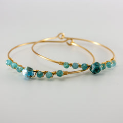 Bracelet en or avec perles d'apatite bleue