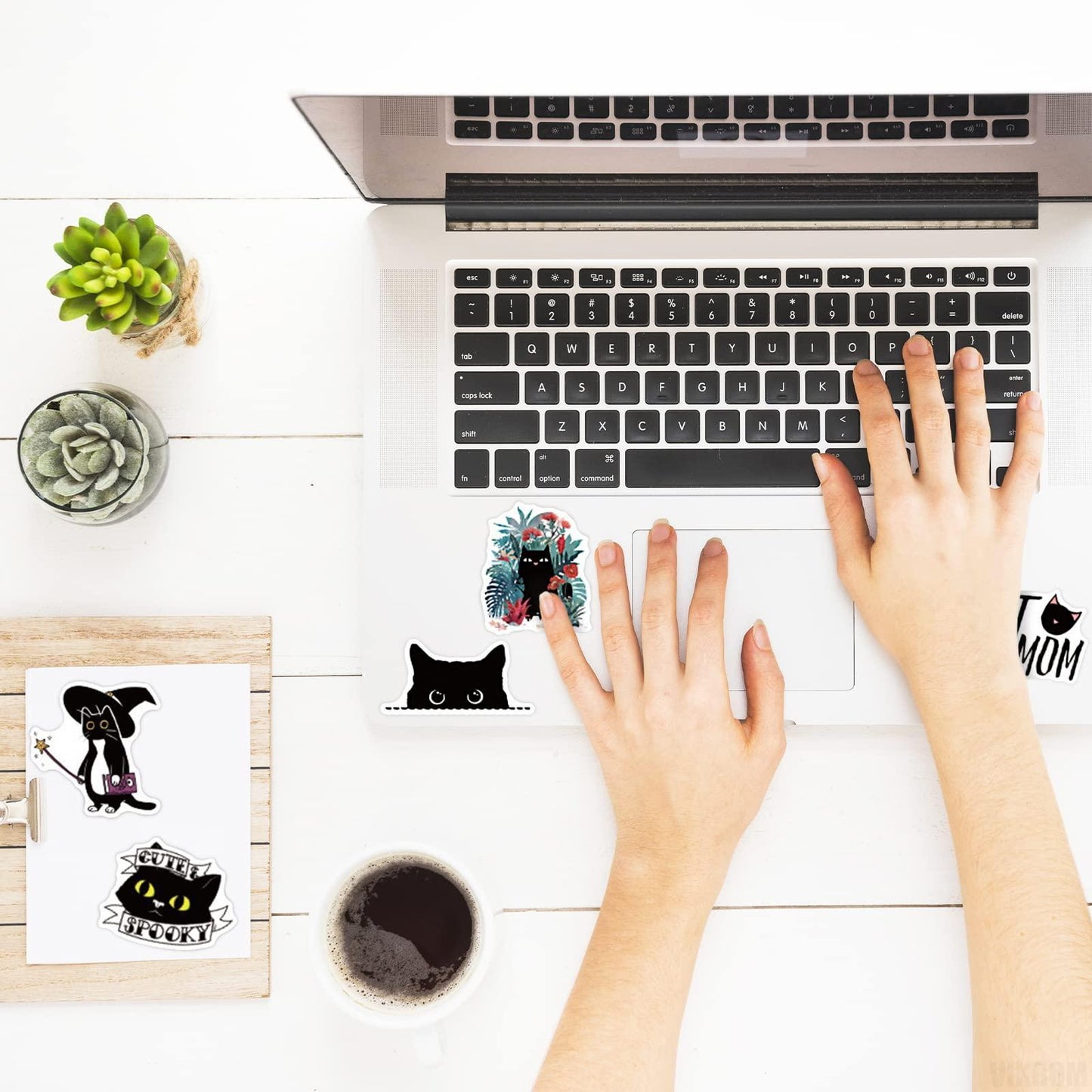 100pcs Waterproof Cat Vinyl Laptop Stickers