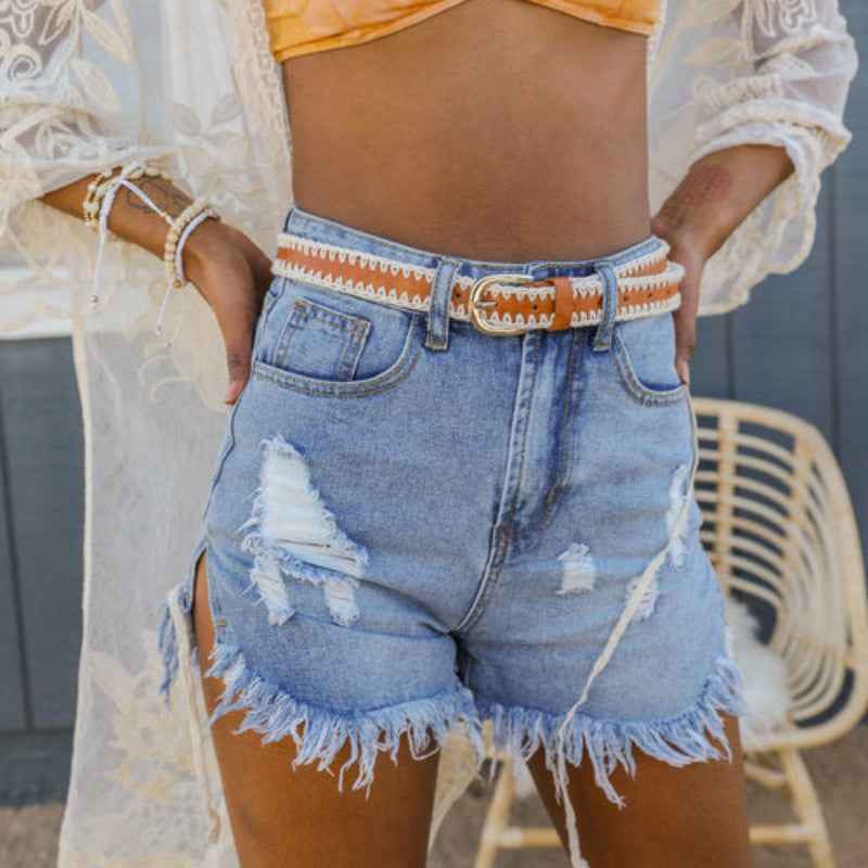 Vegan Leather Crochet Belt – Camel – Sustainable Fashion Accessory