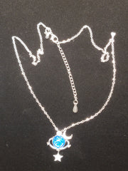 Collier en argent avec pendentif étoiles brillantes et lune