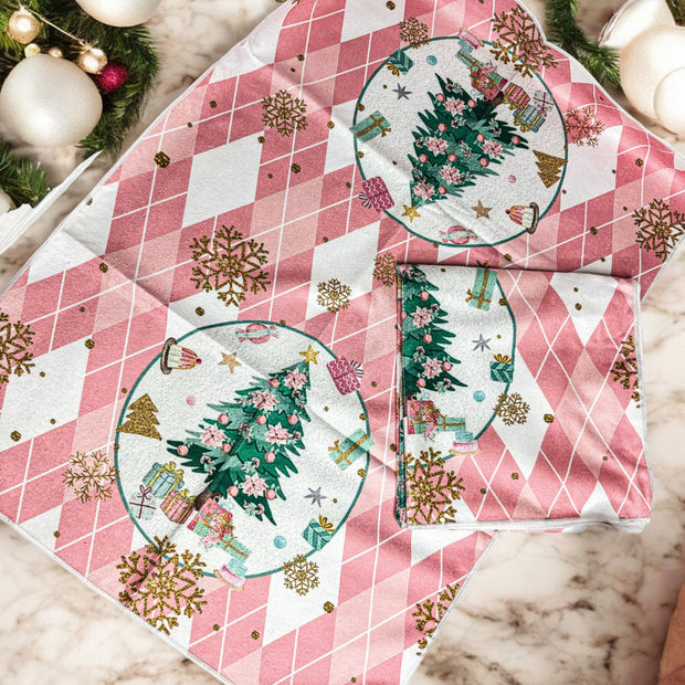 Christmas Tree Pink Argyle Pattern Soft Blanket with Snowflakes Design