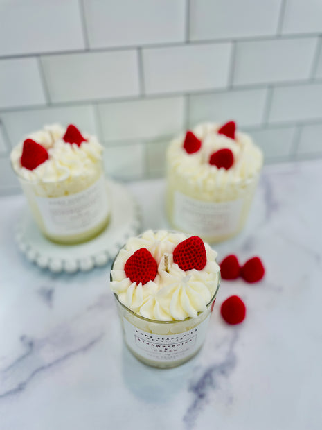 Bougie en cire de soja/fraises et crème 11 oz ou 18 oz