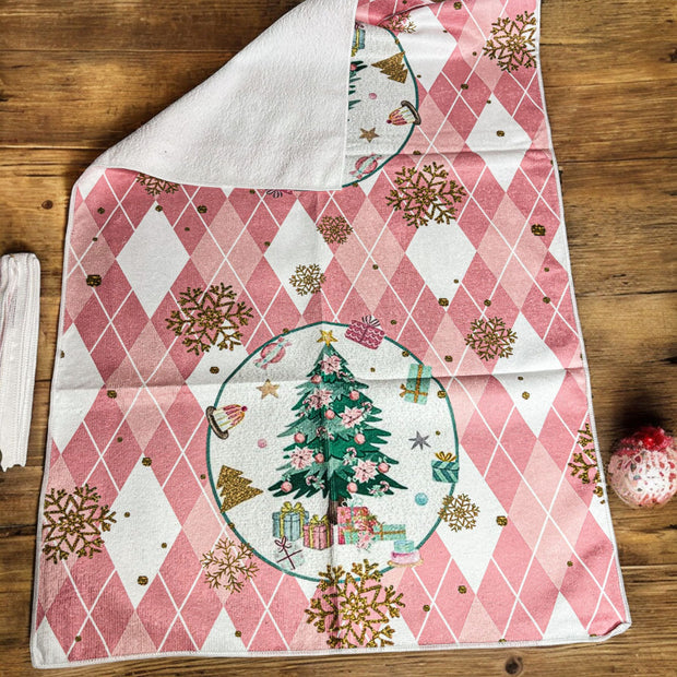 Christmas Tree Pink Argyle Pattern Soft Blanket with Snowflakes Design
