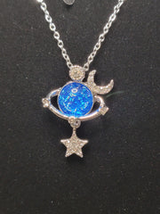 Collier en argent avec pendentif étoiles brillantes et lune