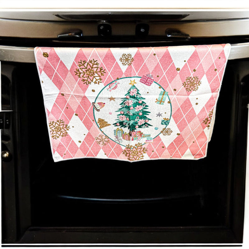 Christmas Tree Pink Argyle Pattern Soft Blanket with Snowflakes Design