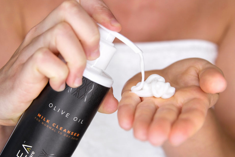 Milk Cleanser by Calithea